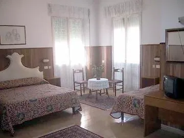 Hotel Villa Porpora Rome 2*,